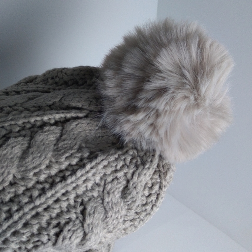 Host Pick! Grey Beanie With Infinity Scarf Set-OS  NWT - Picture 7 of 7